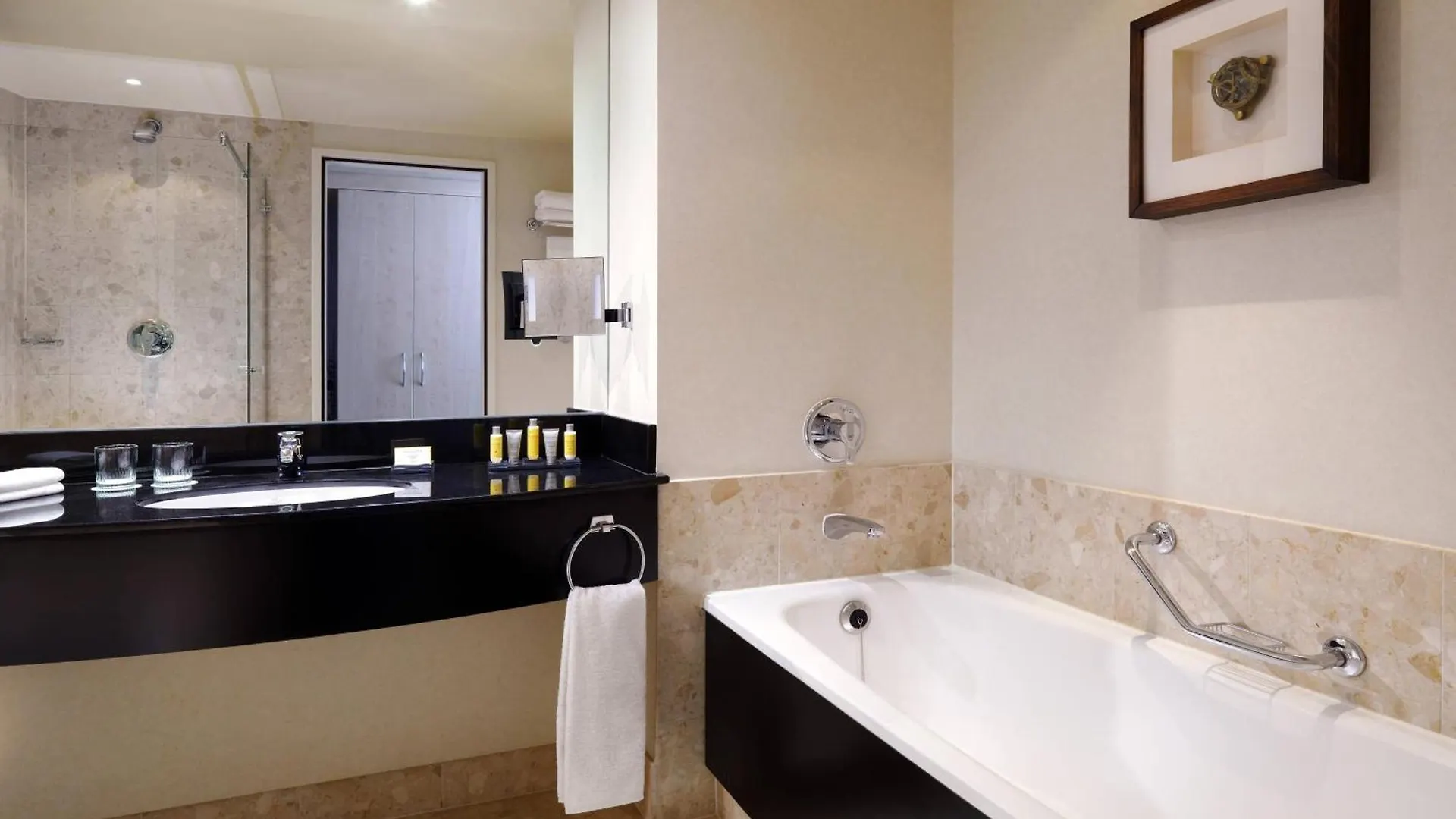 Rotterdam Marriott Hotel 5*,  Ολλανδία